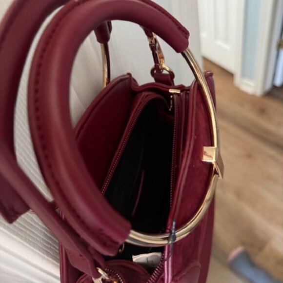DYNAMITE Burgundy/Velvet Circle Crossbody Bag Purse with gold accent NWT - Picture 2 of 4